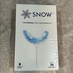 SNOW • Teeth Whitening Kit NWT